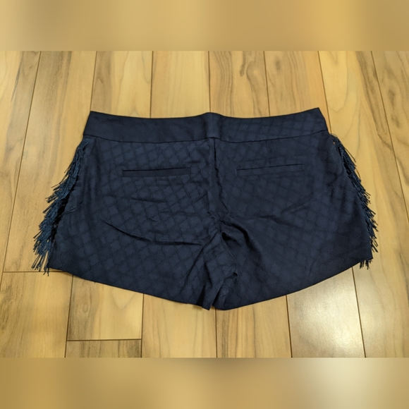 NWT! Lilly Pulitzer Ellie Shorts In True Navy Size 12 - Picture 14 of 14
